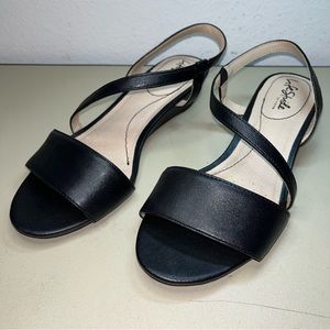 New with box LifeStride Yasmine strap Sandal Women's Size 9W Black MSRP $69.99